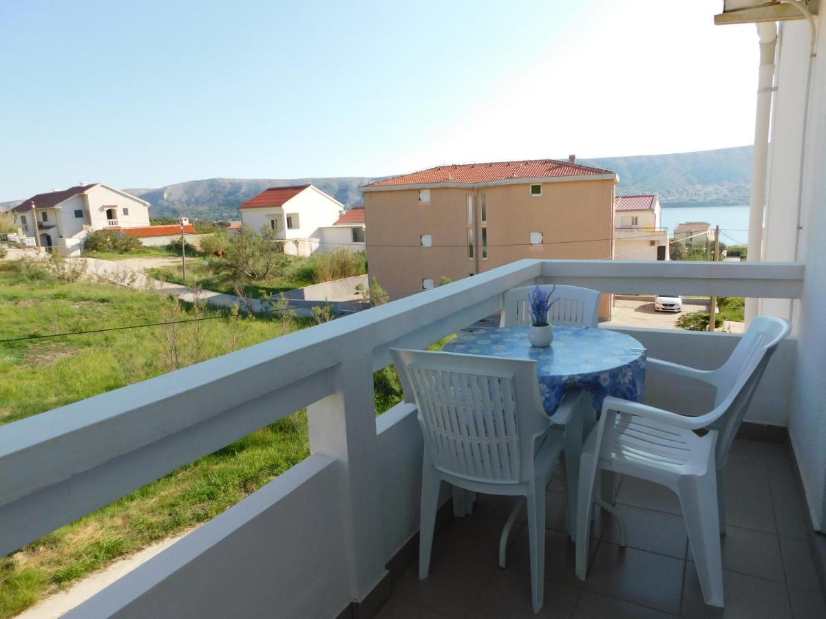 Apartmani Salus Pag Town Bagian luar foto