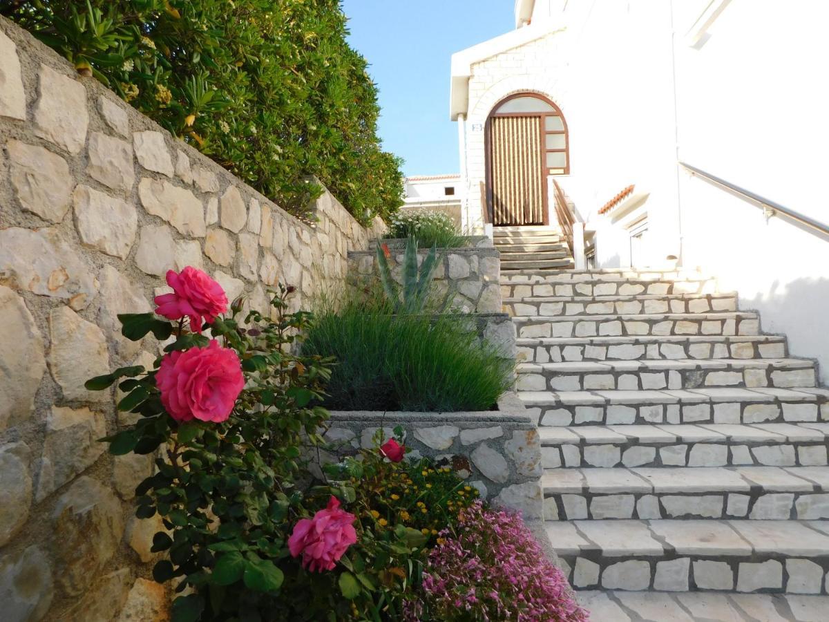 Apartmani Salus Pag Town Bagian luar foto