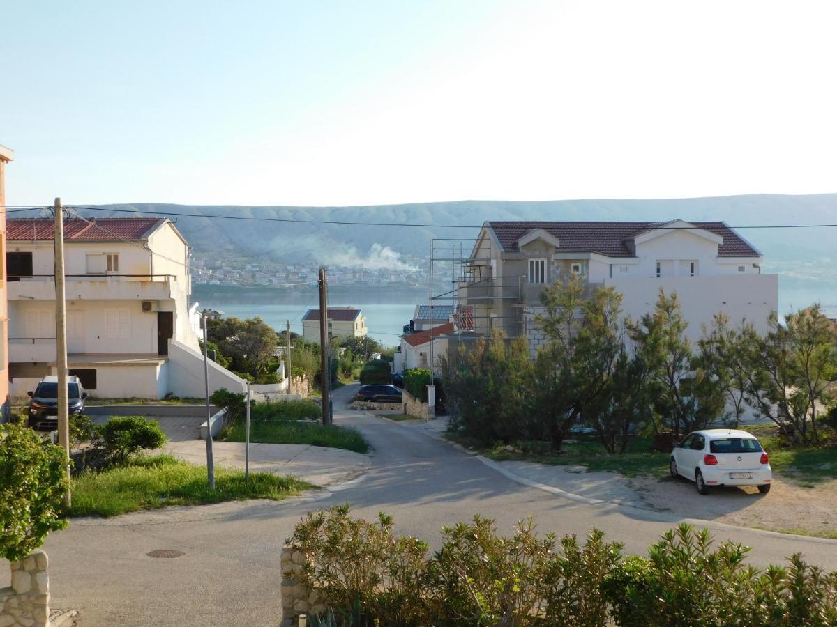 Apartmani Salus Pag Town Bagian luar foto